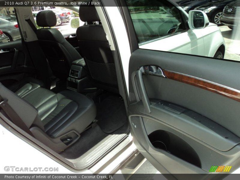 Ibis White / Black 2010 Audi Q7 3.6 Premium quattro