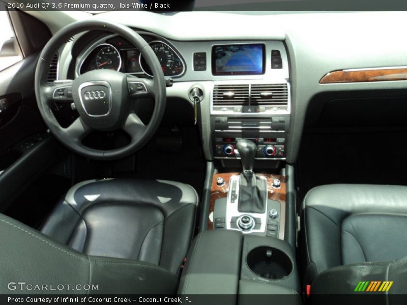Dashboard of 2010 Q7 3.6 Premium quattro