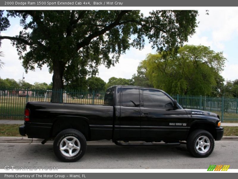 Black / Mist Gray 2000 Dodge Ram 1500 Sport Extended Cab 4x4