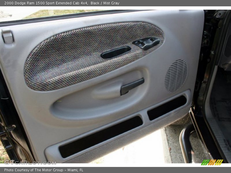 Black / Mist Gray 2000 Dodge Ram 1500 Sport Extended Cab 4x4
