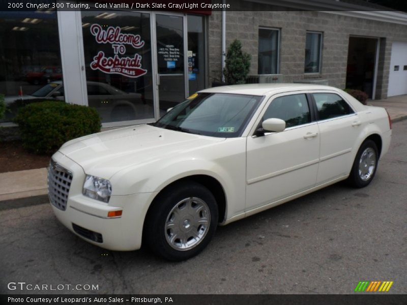 Cool Vanilla / Dark Slate Gray/Light Graystone 2005 Chrysler 300 Touring