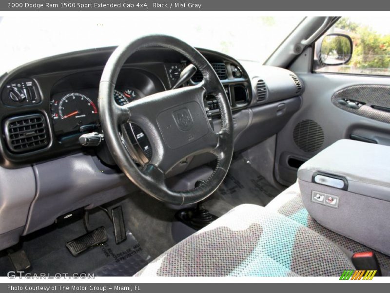Black / Mist Gray 2000 Dodge Ram 1500 Sport Extended Cab 4x4
