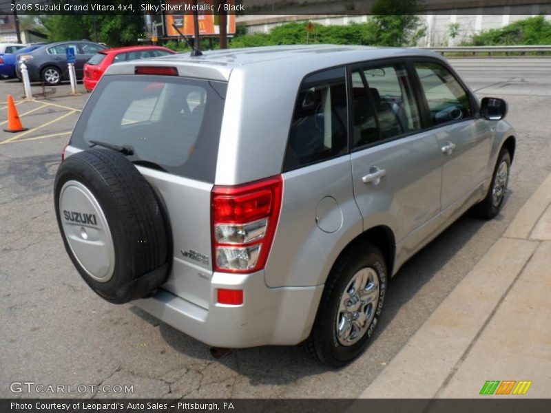 Silky Silver Metallic / Black 2006 Suzuki Grand Vitara 4x4