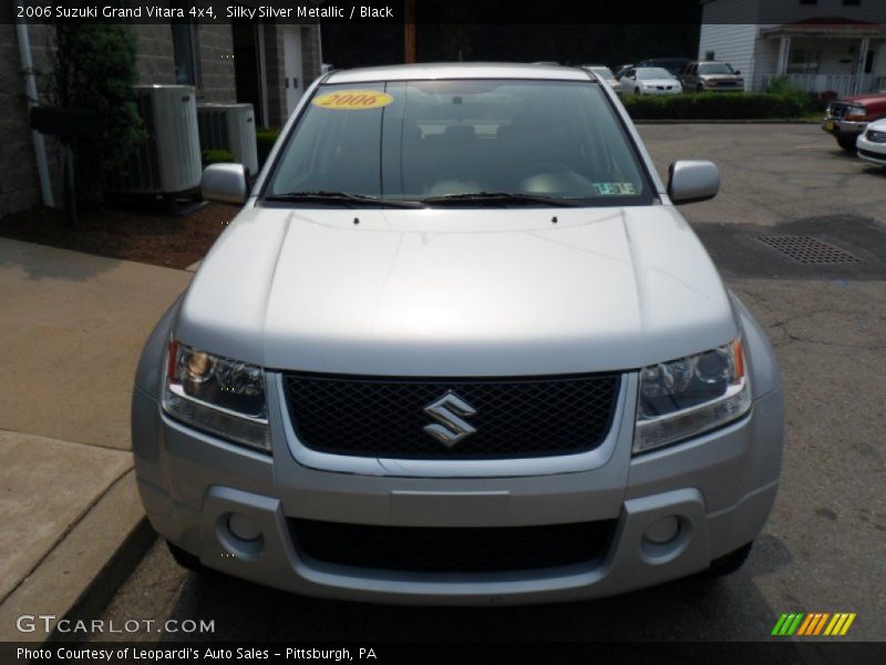 Silky Silver Metallic / Black 2006 Suzuki Grand Vitara 4x4