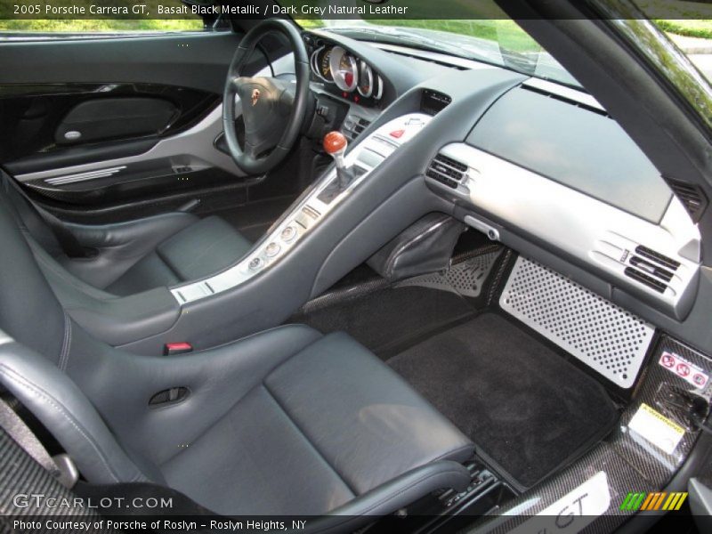 Dashboard of 2005 Carrera GT 