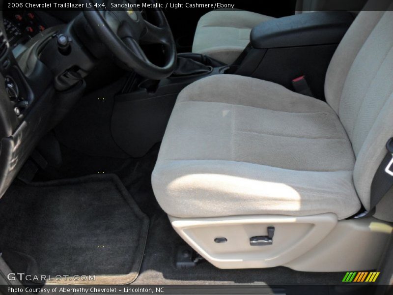 Sandstone Metallic / Light Cashmere/Ebony 2006 Chevrolet TrailBlazer LS 4x4