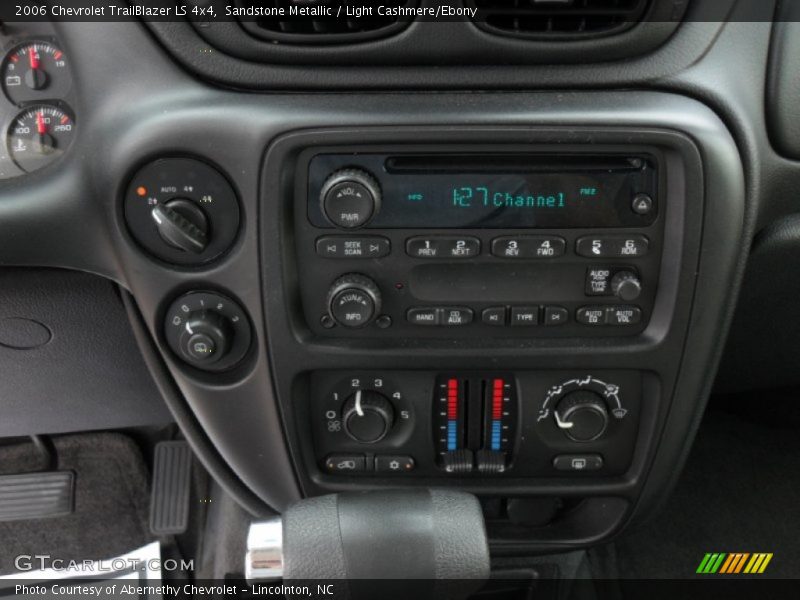 Sandstone Metallic / Light Cashmere/Ebony 2006 Chevrolet TrailBlazer LS 4x4
