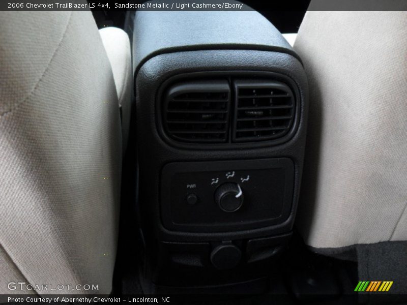 Sandstone Metallic / Light Cashmere/Ebony 2006 Chevrolet TrailBlazer LS 4x4