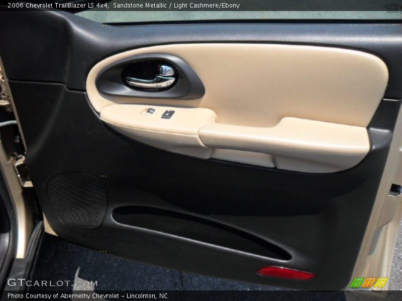 Sandstone Metallic / Light Cashmere/Ebony 2006 Chevrolet TrailBlazer LS 4x4