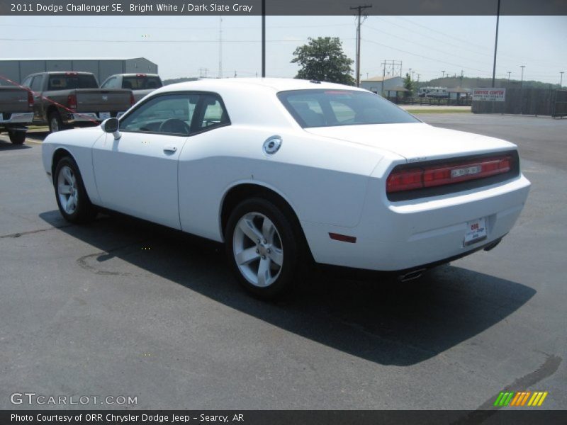 Bright White / Dark Slate Gray 2011 Dodge Challenger SE