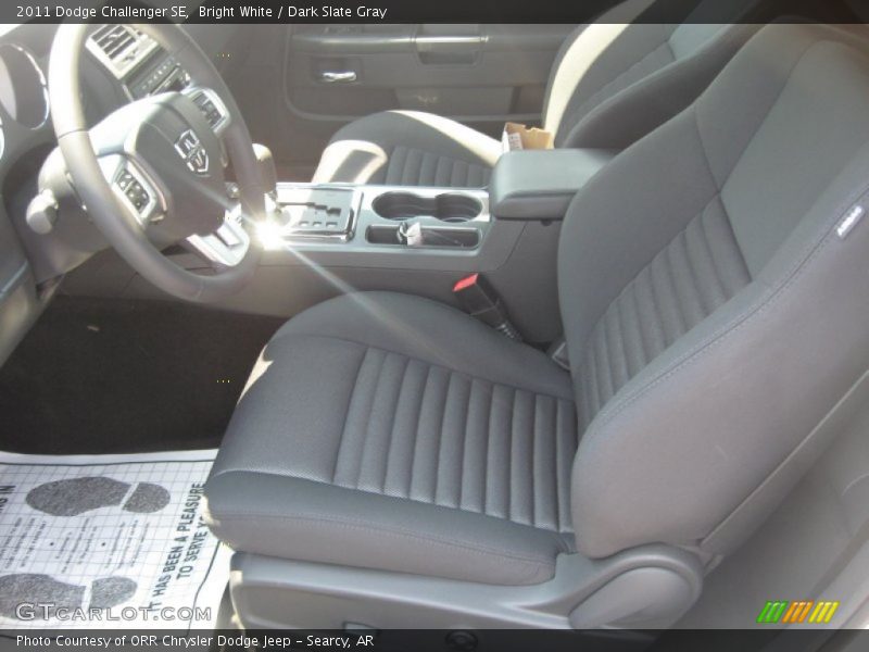 Bright White / Dark Slate Gray 2011 Dodge Challenger SE