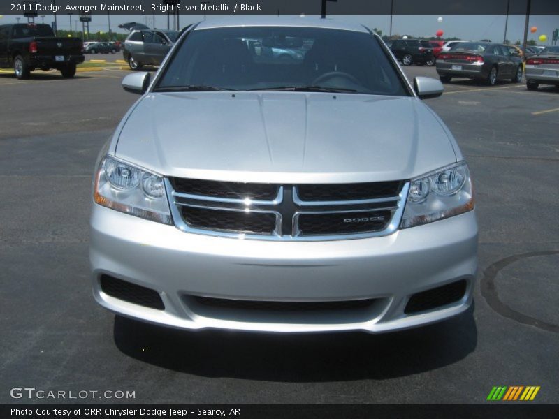 Bright Silver Metallic / Black 2011 Dodge Avenger Mainstreet