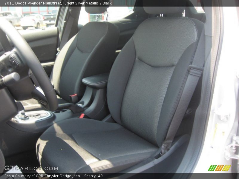 Bright Silver Metallic / Black 2011 Dodge Avenger Mainstreet