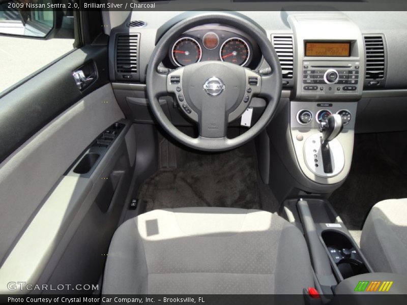 Brilliant Silver / Charcoal 2009 Nissan Sentra 2.0