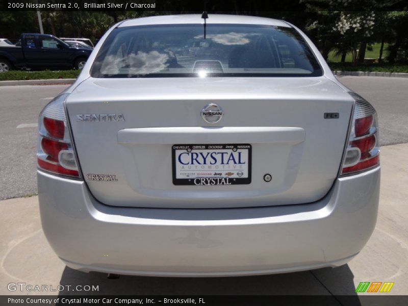 Brilliant Silver / Charcoal 2009 Nissan Sentra 2.0