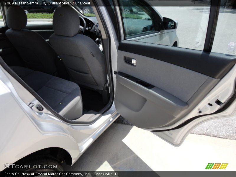 Brilliant Silver / Charcoal 2009 Nissan Sentra 2.0