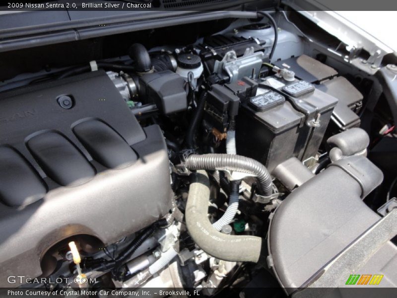 Brilliant Silver / Charcoal 2009 Nissan Sentra 2.0