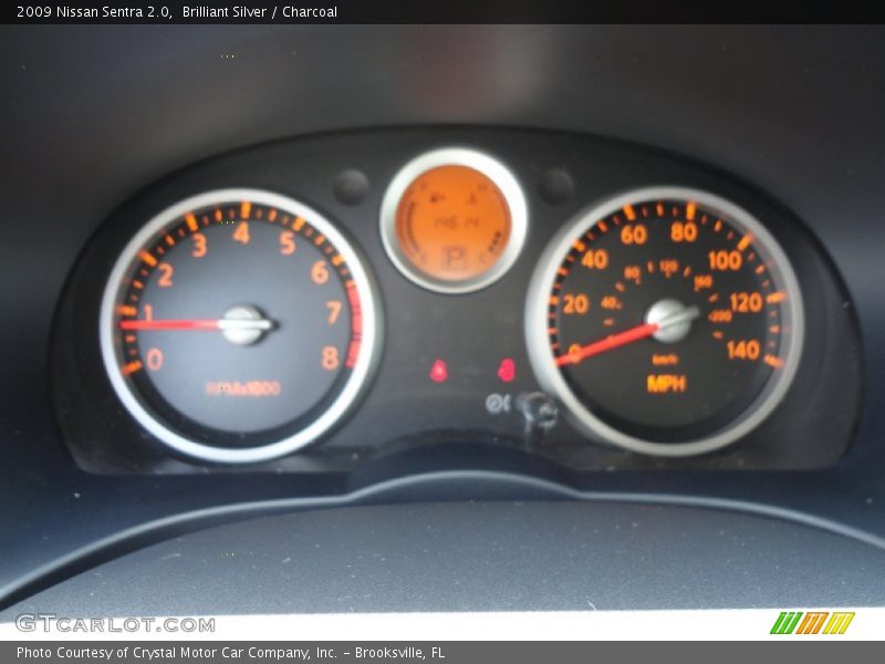 Brilliant Silver / Charcoal 2009 Nissan Sentra 2.0