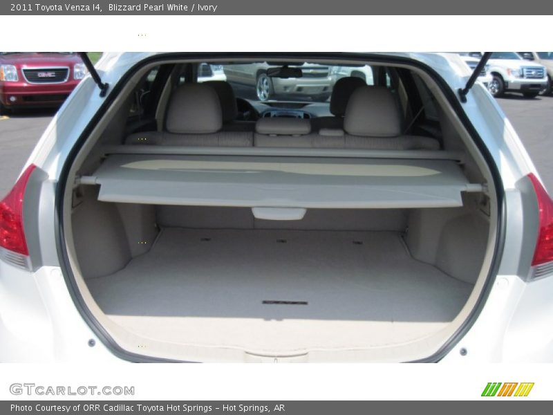 Blizzard Pearl White / Ivory 2011 Toyota Venza I4