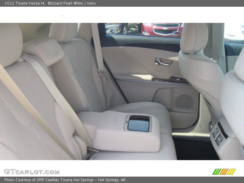 Blizzard Pearl White / Ivory 2011 Toyota Venza I4