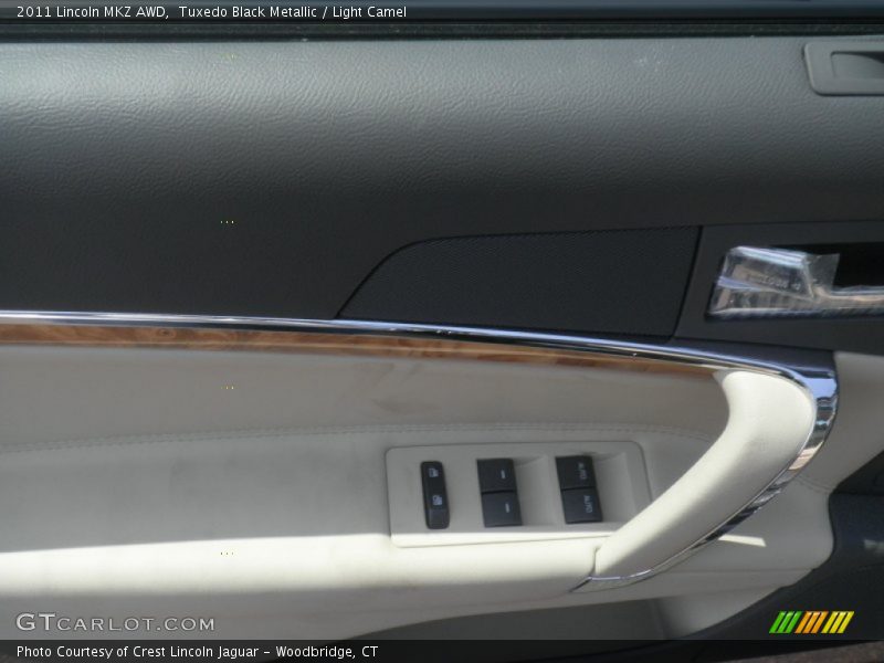 Tuxedo Black Metallic / Light Camel 2011 Lincoln MKZ AWD