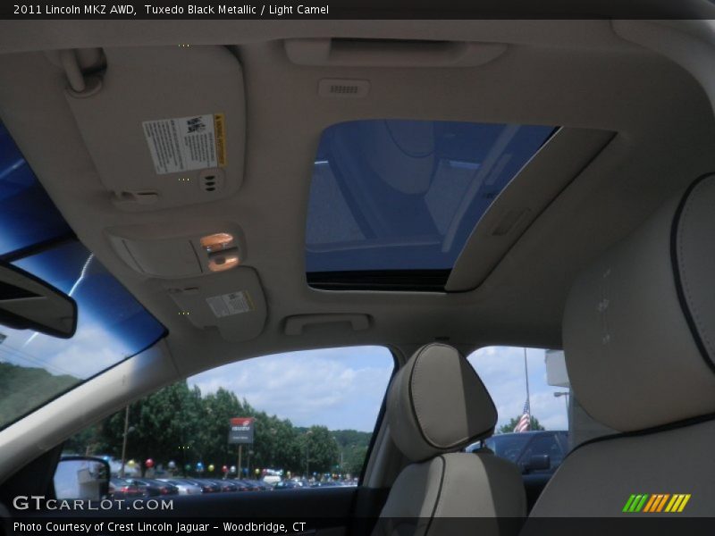 Tuxedo Black Metallic / Light Camel 2011 Lincoln MKZ AWD