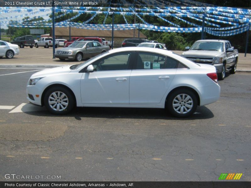 Summit White / Jet Black 2011 Chevrolet Cruze LT
