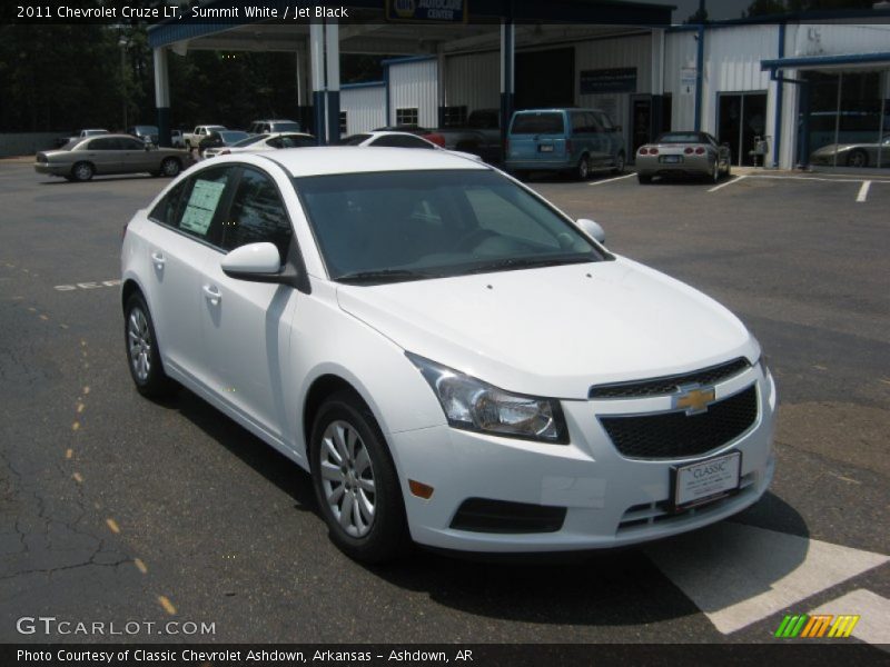 Summit White / Jet Black 2011 Chevrolet Cruze LT