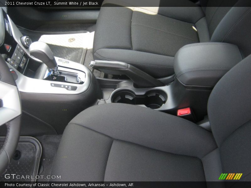 Summit White / Jet Black 2011 Chevrolet Cruze LT