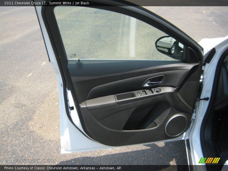 Summit White / Jet Black 2011 Chevrolet Cruze LT