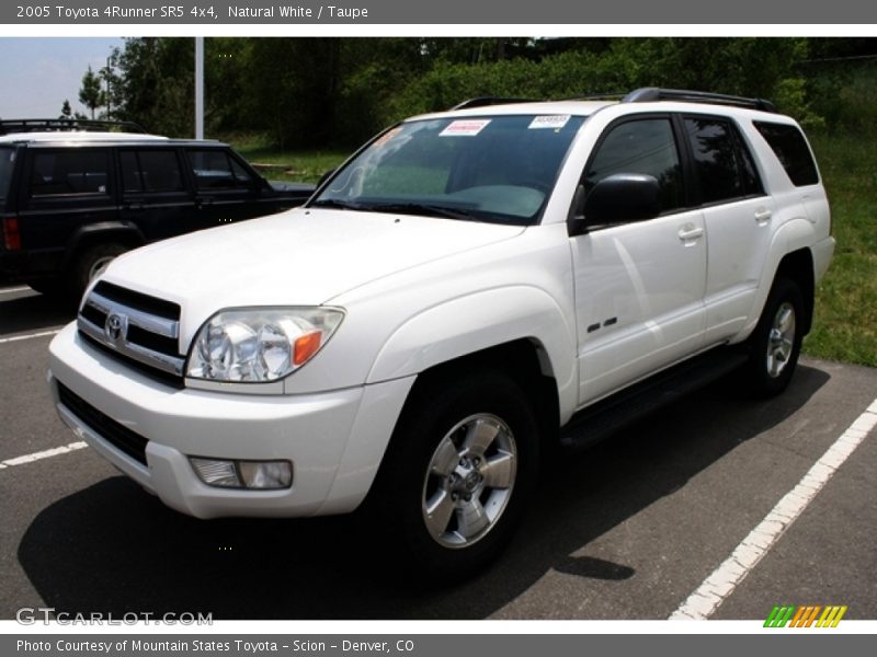 Natural White / Taupe 2005 Toyota 4Runner SR5 4x4