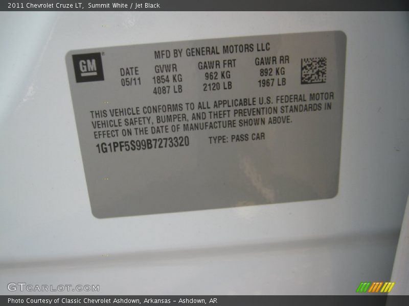 Summit White / Jet Black 2011 Chevrolet Cruze LT
