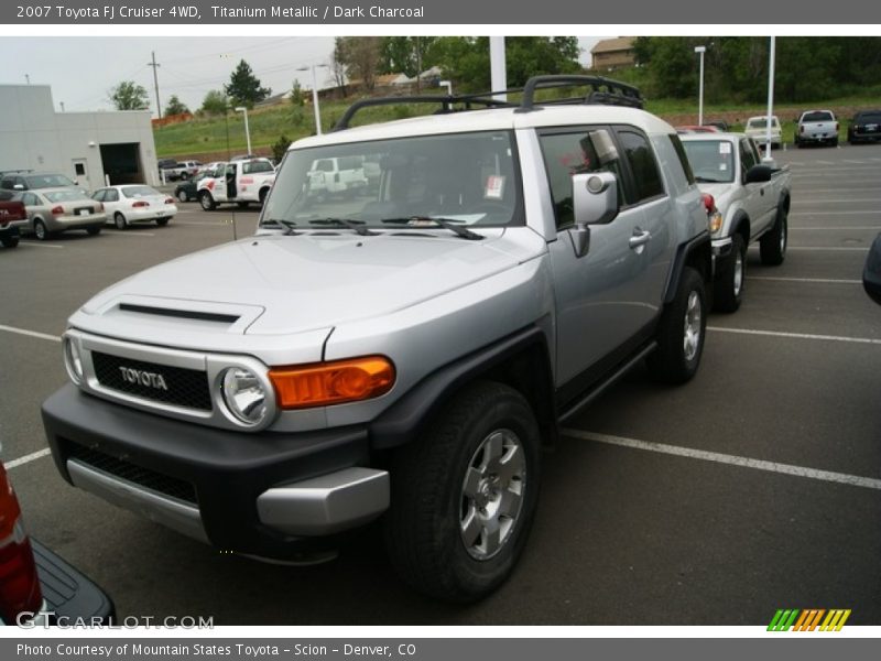 Titanium Metallic / Dark Charcoal 2007 Toyota FJ Cruiser 4WD
