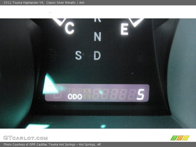 Classic Silver Metallic / Ash 2011 Toyota Highlander V6