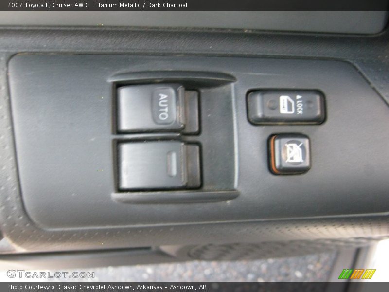 Titanium Metallic / Dark Charcoal 2007 Toyota FJ Cruiser 4WD