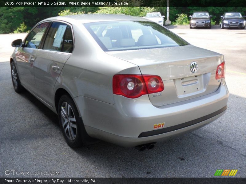 Wheat Beige Metallic / Pure Beige 2005 Volkswagen Jetta 2.5 Sedan