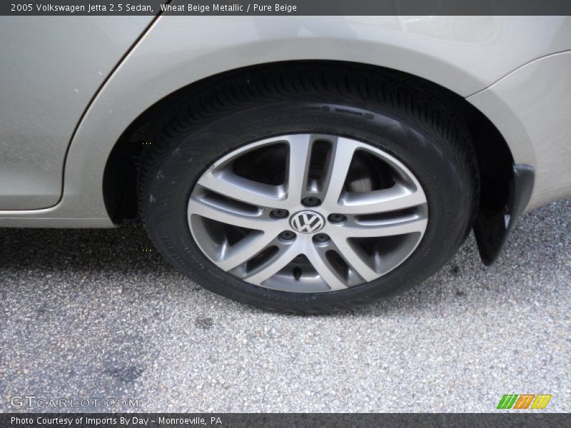Wheat Beige Metallic / Pure Beige 2005 Volkswagen Jetta 2.5 Sedan