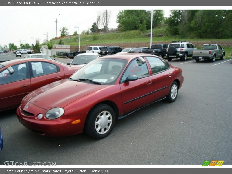 Toreador Red Metallic / Graphite 1996 Ford Taurus GL