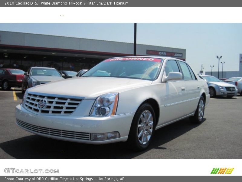 White Diamond Tri-coat / Titanium/Dark Titanium 2010 Cadillac DTS
