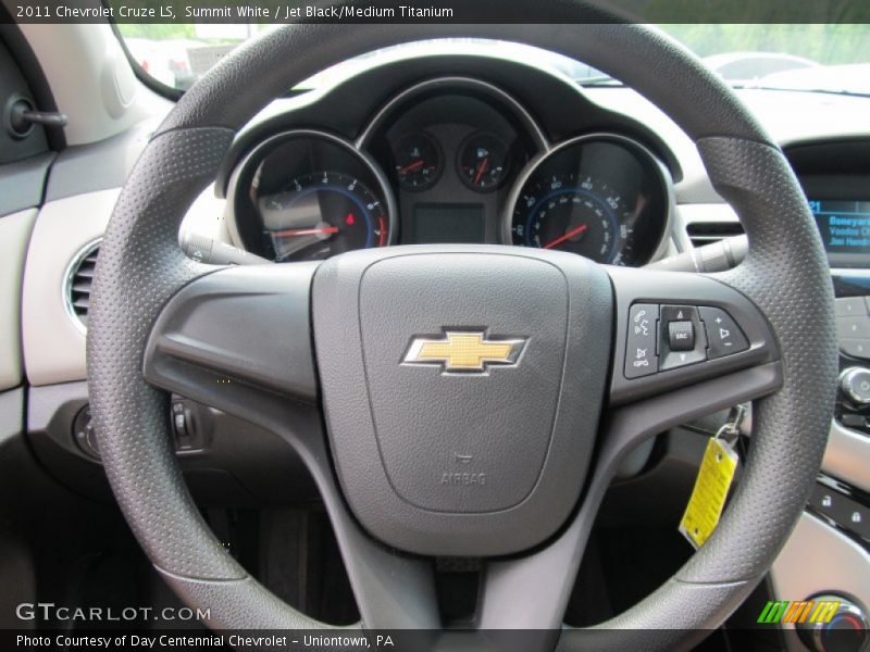 Summit White / Jet Black/Medium Titanium 2011 Chevrolet Cruze LS