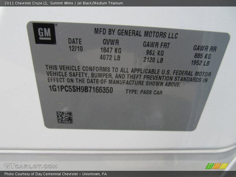 Summit White / Jet Black/Medium Titanium 2011 Chevrolet Cruze LS