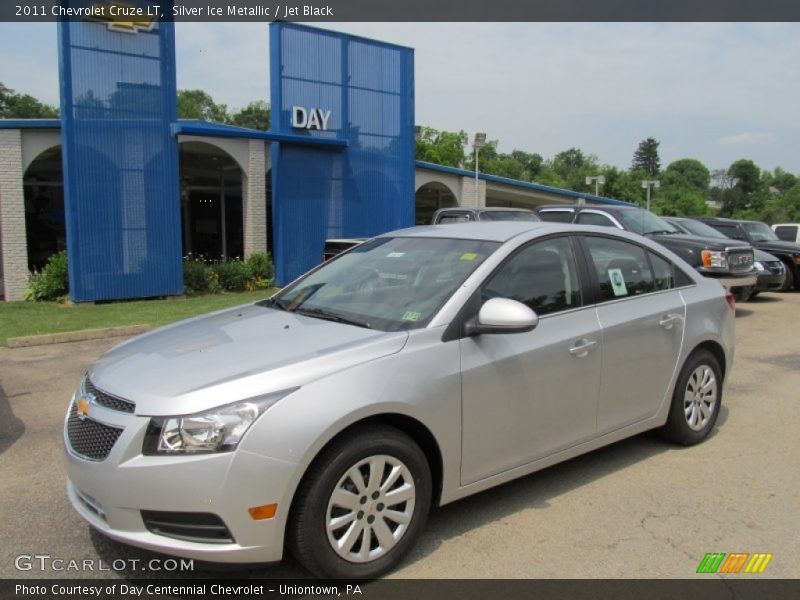 Silver Ice Metallic / Jet Black 2011 Chevrolet Cruze LT