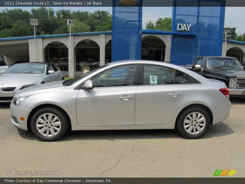 Silver Ice Metallic / Jet Black 2011 Chevrolet Cruze LT