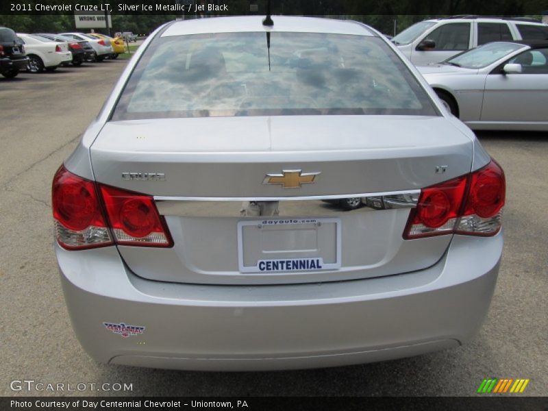 Silver Ice Metallic / Jet Black 2011 Chevrolet Cruze LT