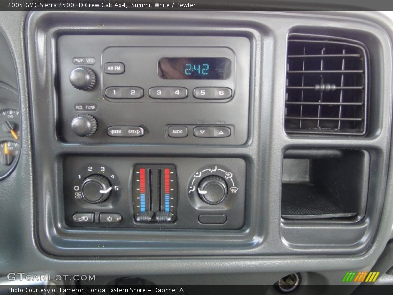 Summit White / Pewter 2005 GMC Sierra 2500HD Crew Cab 4x4