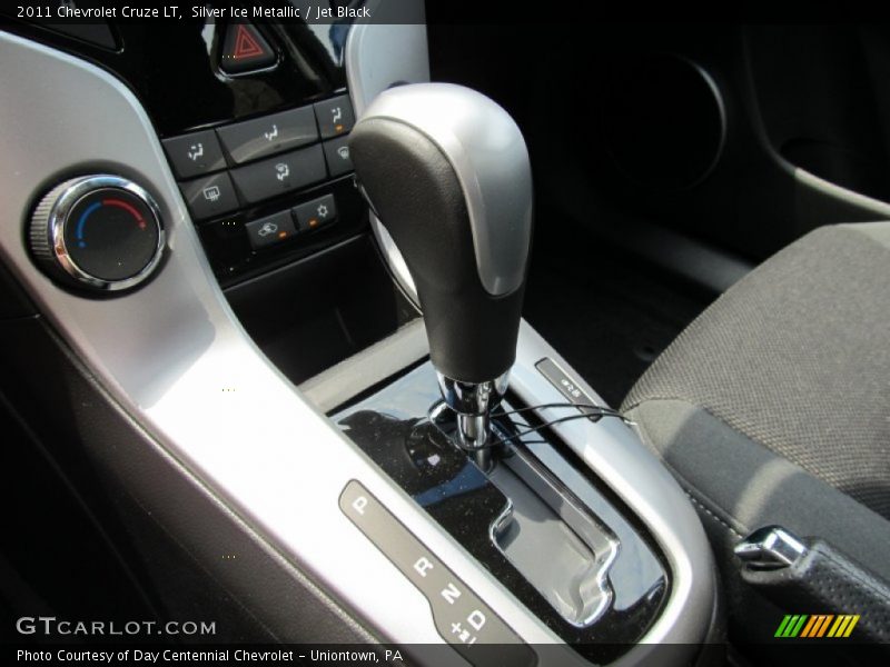 Silver Ice Metallic / Jet Black 2011 Chevrolet Cruze LT