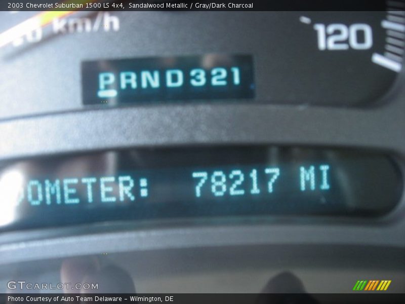 Sandalwood Metallic / Gray/Dark Charcoal 2003 Chevrolet Suburban 1500 LS 4x4