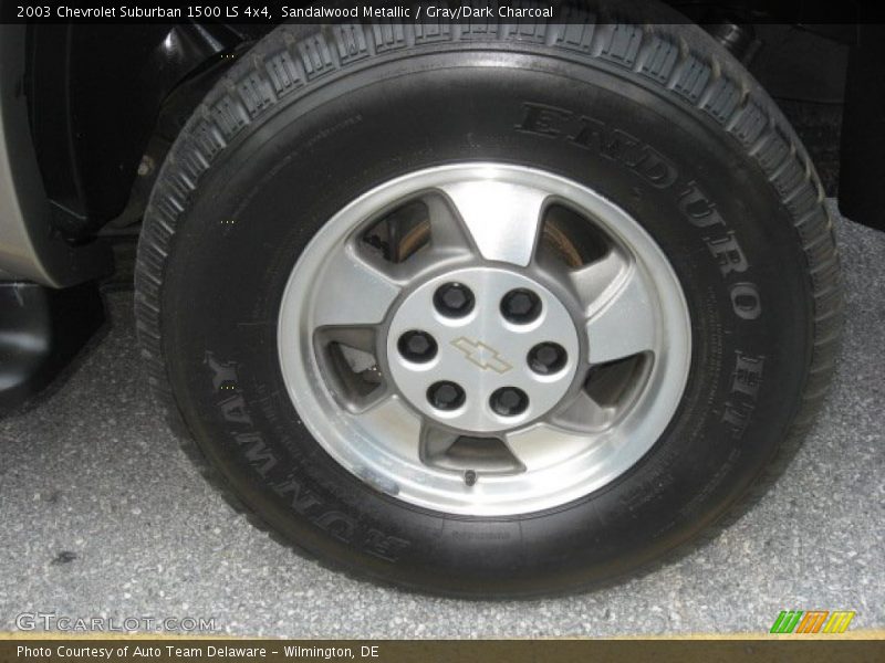 Sandalwood Metallic / Gray/Dark Charcoal 2003 Chevrolet Suburban 1500 LS 4x4