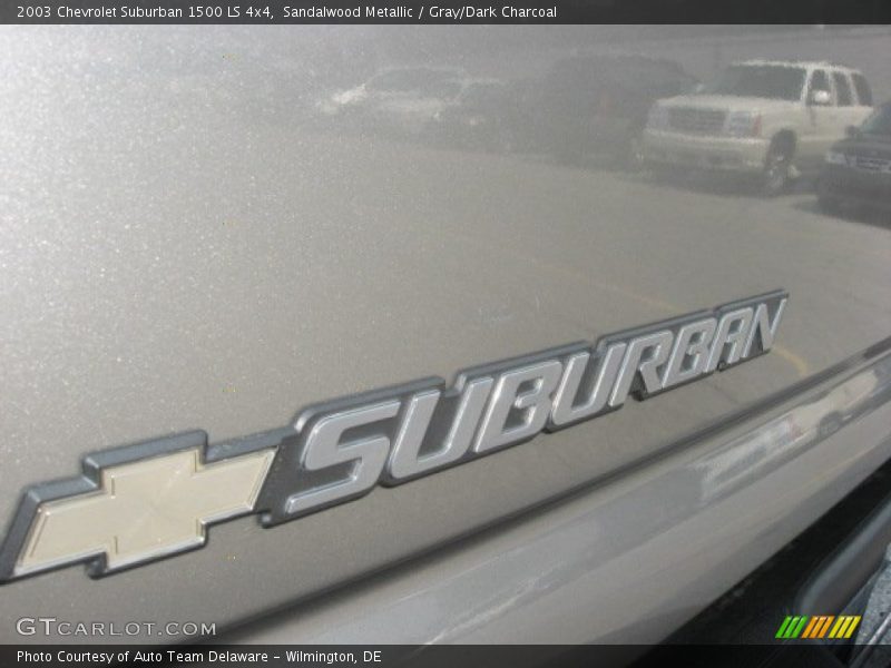 Sandalwood Metallic / Gray/Dark Charcoal 2003 Chevrolet Suburban 1500 LS 4x4
