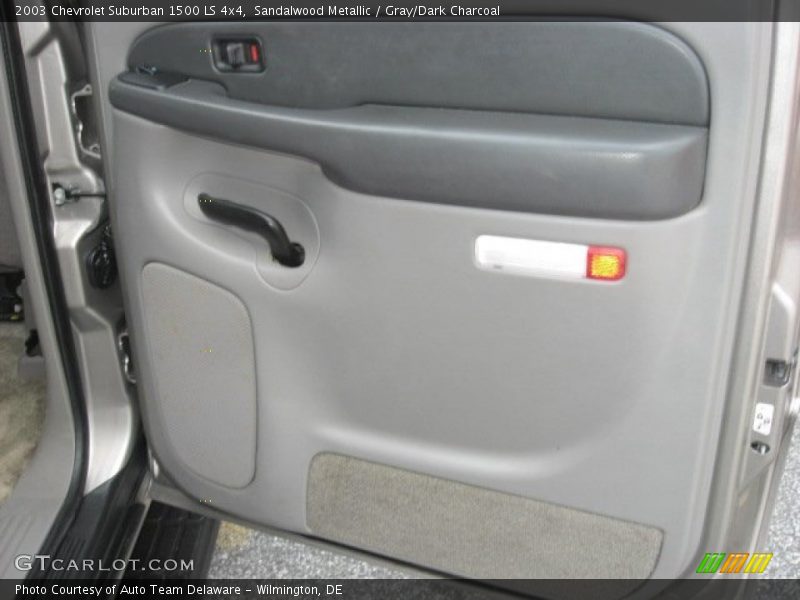 Sandalwood Metallic / Gray/Dark Charcoal 2003 Chevrolet Suburban 1500 LS 4x4